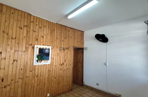 SA1854- Sala comercial em andar para venda no Centro de Assis