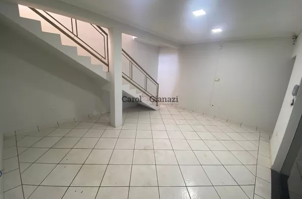 SA1946- Sala comercial para locação no Centro em Assis