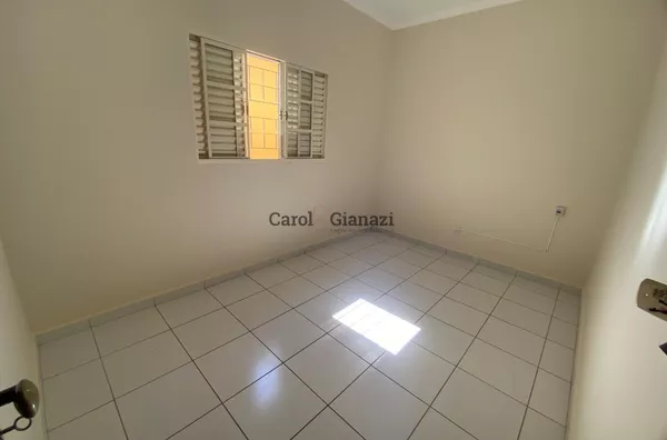 CA2489- Casa para locação no centro de Assis