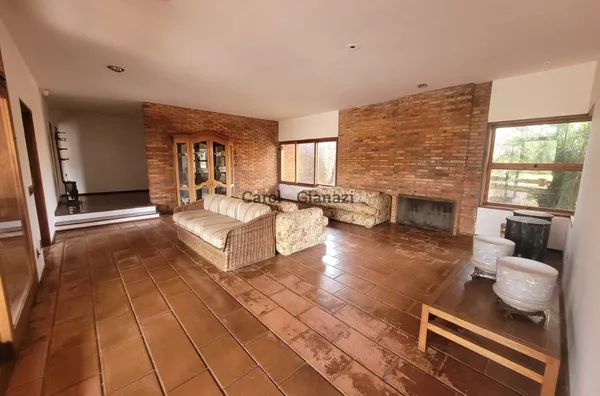 CA2213- Casa para venda no Centro de Assis