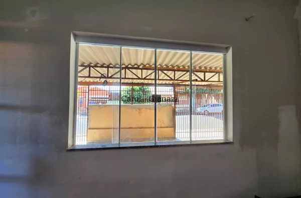 CA559 - CASA À VENDA COM MAIS DE 180m² DE TERRENO LIVRE – SANTA CECILIA