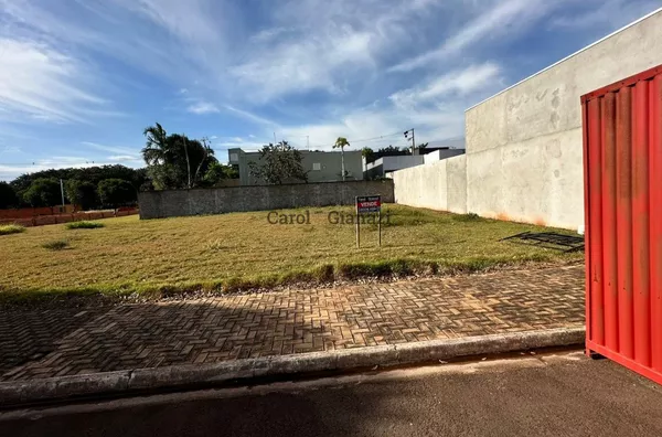  TE2070- Terreno para venda no Condomínio Recanto Verde em Cândido Mota