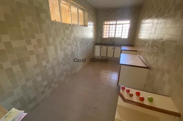 CA2325- Casa para locação próxima ao Clybas em Assis
