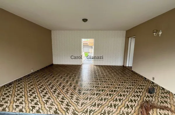 CA2328- Casa para locação no Centro de Assis