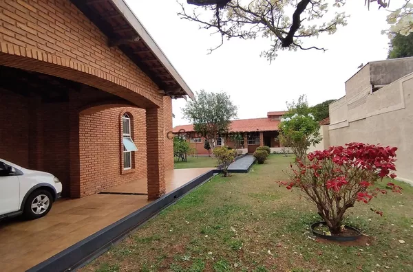 CA985 - CASA A VENDA VILA CENTRAL