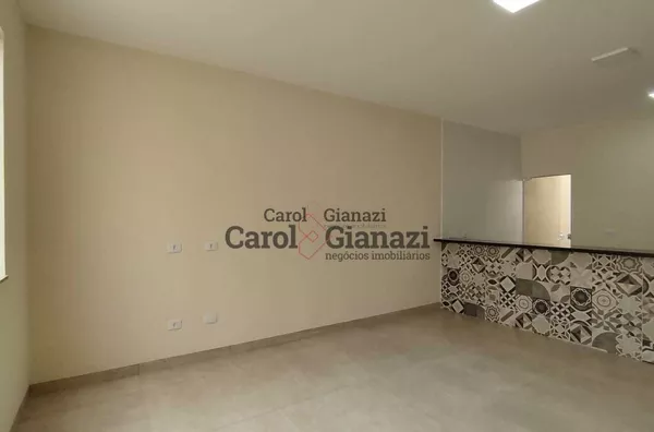 CA685 - CASA A VENDA - CENTRO