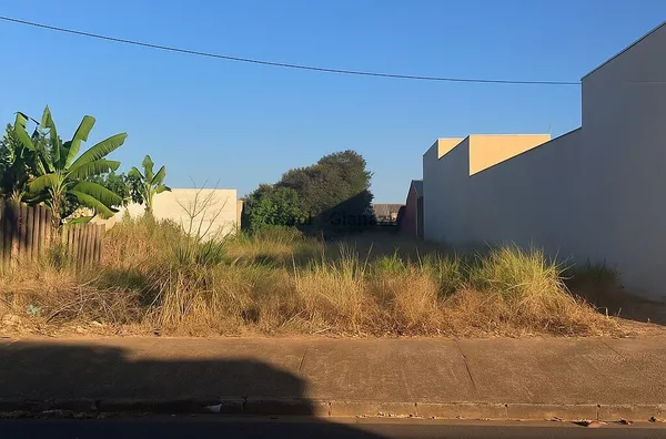 TE2060- Terreno para venda na Vila Claudia em Assis