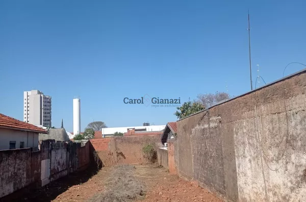 TE1459 - Terreno à Venda no Centro de Assis