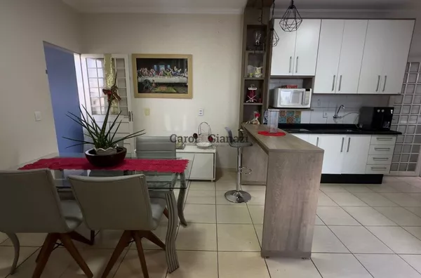 CA2332- Casa para venda no Centro em Assis 