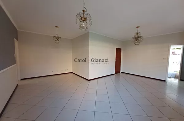 CA1470 - Casa à Venda próxima ao Batalhão em Assis