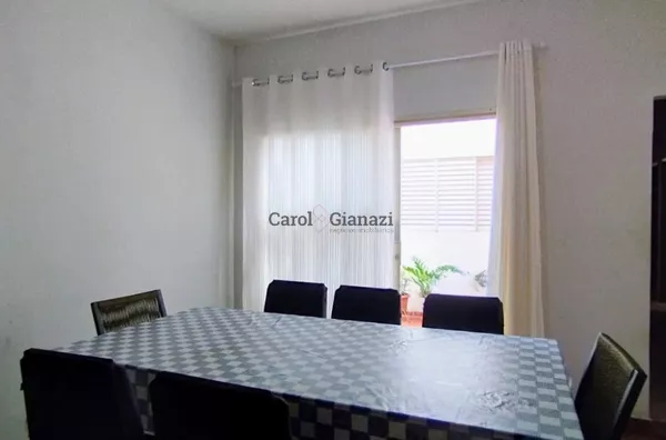 CA2221- Casa para venda no Centro de Assis