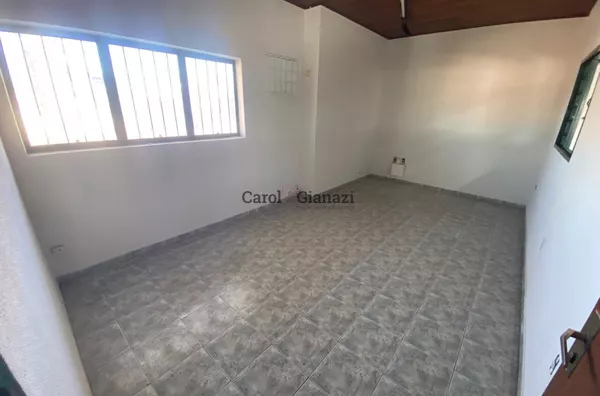 BA2723-Barracão para locação na Avenida Rui Barbosa em Assis
