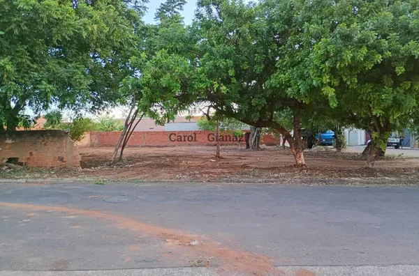 TE708 - TERRENO A VENDA VILA MARIA IZABEL