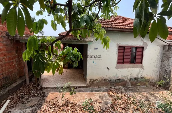 TE1549 - Terreno com casa à Venda no San Fernando Valley em Assis