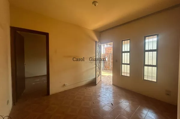 CA1536 - Casa à Venda na Vila Ribeiro em Assis