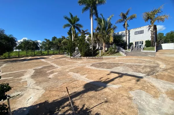 GA2441- Salão Comercial para Locação em Assis