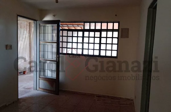CA630 -VENDO CASA NA VILA NOVA FLORÍNEA 