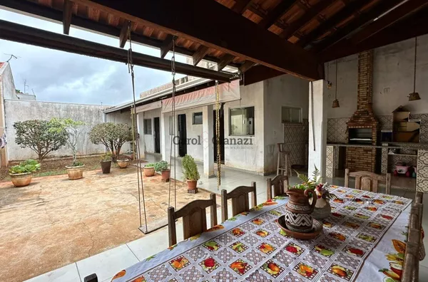 CA1737 - Casa para venda na Vila Ribeiro em  Assis