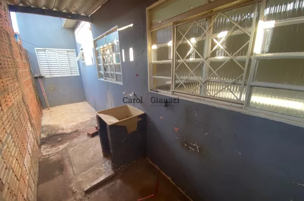 CA2238- Casa para locação próxima a rodoviária de Assis