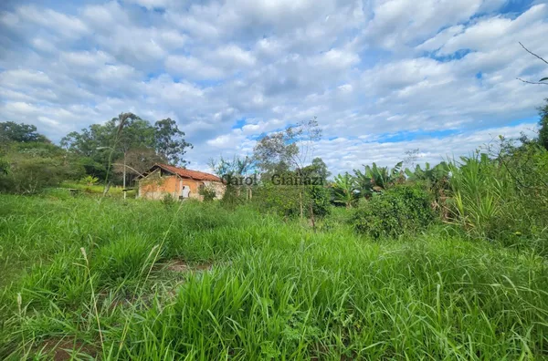 CH2839-Chácara à venda na Água da Cabiúna em Assis