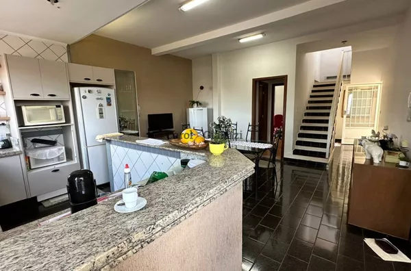 CA1695 - Casa à Venda no Jardim Paulista em Assis