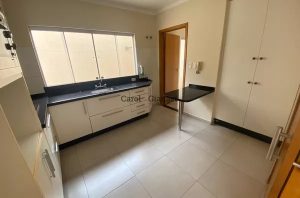 CA2460-Casa para locação no Centro de  Assis