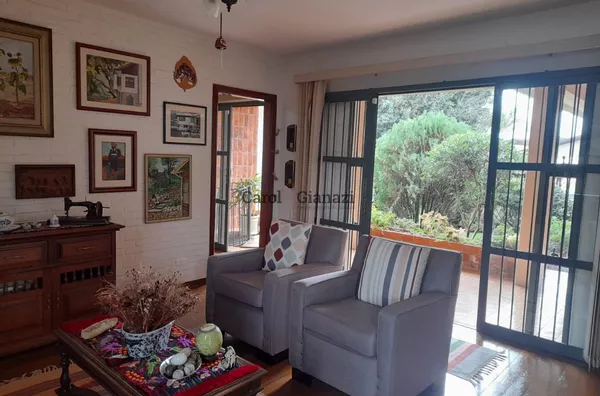 CA2301- Casa para venda no Centro de Assis