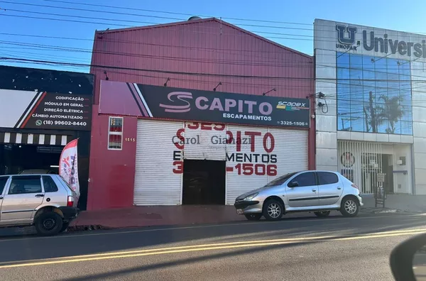 BA1704 - Barracão à Venda no Centro de Assis