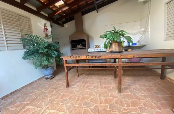 CA1502 - Casa à Venda na Vila Palhares em Assis