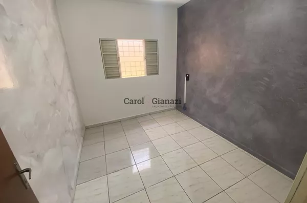 CA2243- Casa para locação no Parque Universitário em Assis