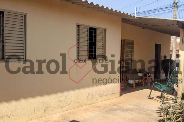 CA647 - CASA A VENDA NO CENTRO