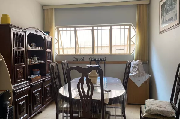 CA1608 - Casa à Venda no Centro de Assis