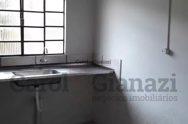 BA274 - VENDO/ALUGO BARRACÃO NO PARQUE UNIVERSITÁRIO 