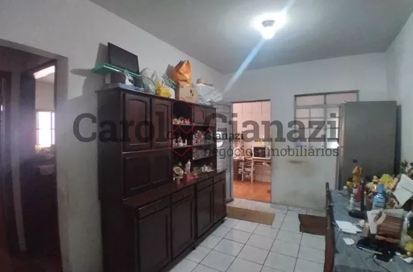 CA589 - CASA A VENDA NA VILA CENTRAL