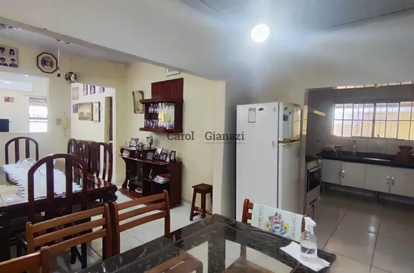CA1284 - Casa para venda na Vila Central em Assis