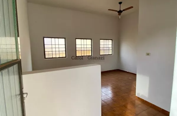 SO1095 - Sobrado à Venda no Jardim Canadá em Assis 