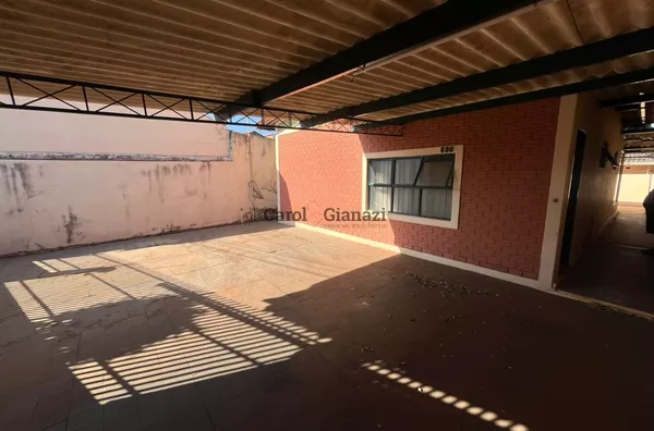 CA2228- Casa para venda na Vila Xavier em Assis