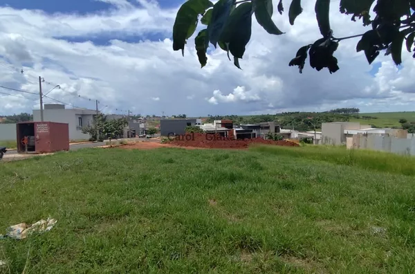 TE1016 - Terreno à Venda no Residencial Park Bambu II