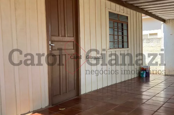 CA847 -  VENDO CASA NO CENTRO