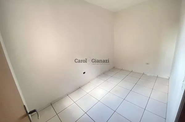 SO2302- Sobrado para locação próximo à Avenida Dom Antônio em Assis