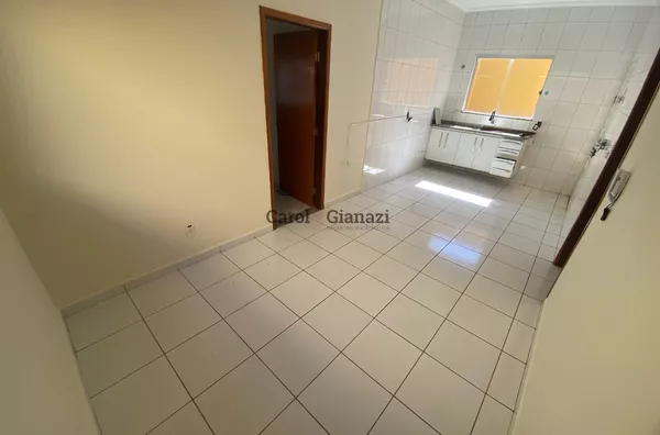 CA2489- Casa para locação no centro de Assis