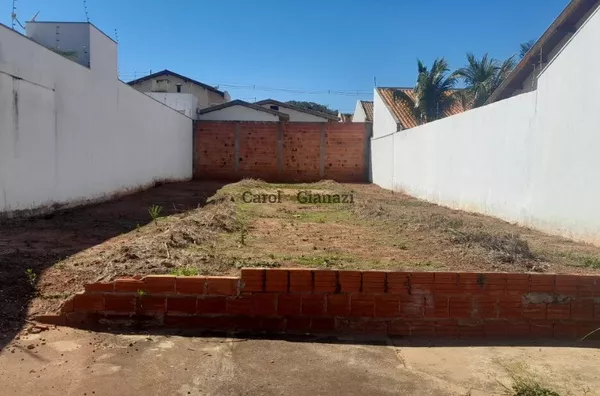 TE2239- Terreno para venda no Jardim Morumbi em Assis