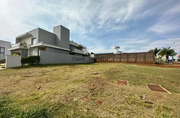 TE1056 - Terreno à Venda no Residencial de Alto Padrão Casablanca em Assis