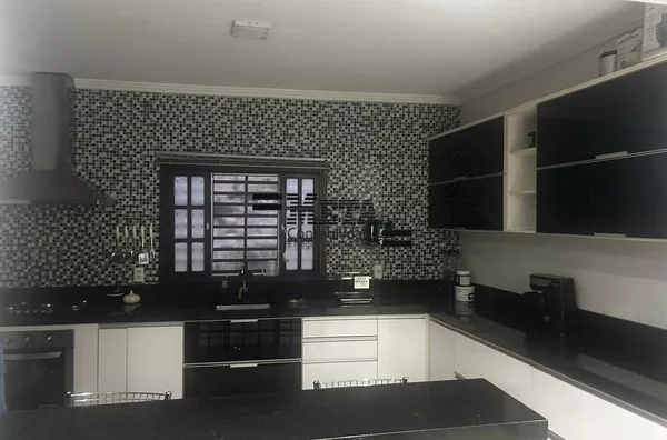 CASA - VILA ROMANOPOLIS