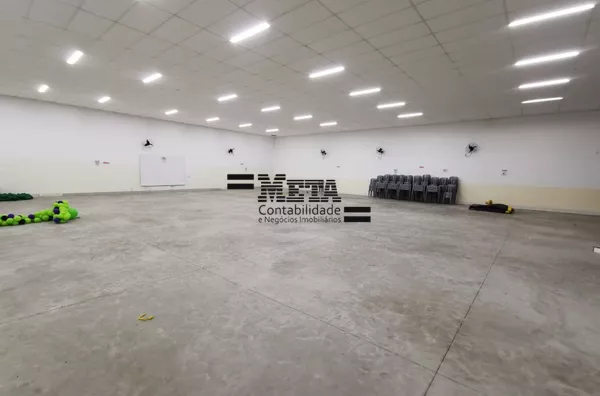 SALÃO COMERCIAL - RUA ARMENIA