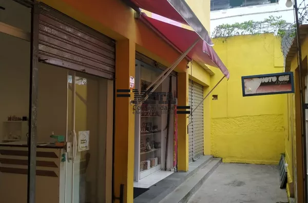 SALÃO - AVENIDA 15 DE NOVEMBRO