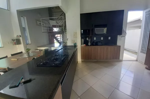 Casa para aluguel 4 quarto(s) Caçari Boa Vista