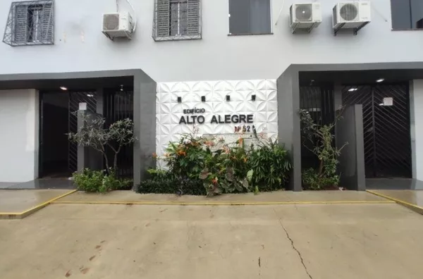 Vende-se Apto Edifício Alto Alegre - Cond. Monte Roraima