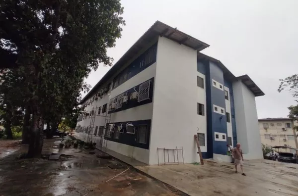 Vende-se Apto Edifício Alto Alegre - Cond. Monte Roraima