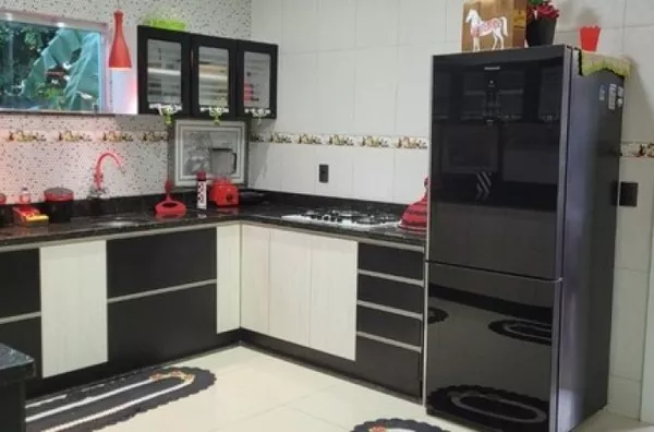  Casa de Alto Padrão Semi Mobiliada carana